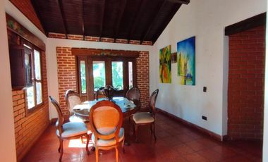 casa en arriendo/venta en c.c hacienda trapiches. Cod A2418