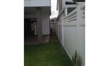VENDO HERMOSA CASA EN PASEO DEL NORTE PH OLYMPUS