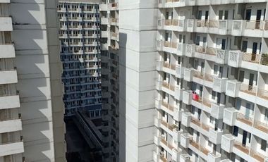 Sentul Tower Apartemen View Gunung dan Kolam Renang di Sentul City
