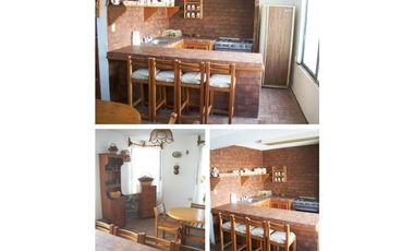 CASA EN VENTA A ORILLA DEL LAGO 