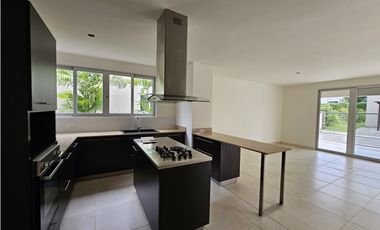 Venta de casa en Villa Sur, Costa Sur