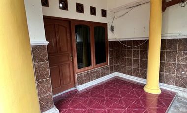 Rumah Minimalis 7 Menit ke Gerbang Tol Kukusan 3 SHM Siap Huni J-46288