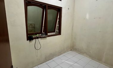 Rumah Minimalis 7 Menit ke Gerbang Tol Kukusan 3 SHM Siap Huni J-46288