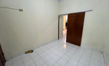 Rumah Minimalis 7 Menit ke Gerbang Tol Kukusan 3 SHM Siap Huni J-46288