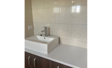 ALQUILO APARTAMENTO EN PH VICKY EN EL CARMEN