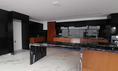 PRECIOSA CASA NUEVA EN RENTA EN FRACC LAS PALMAS CON ALBERCA