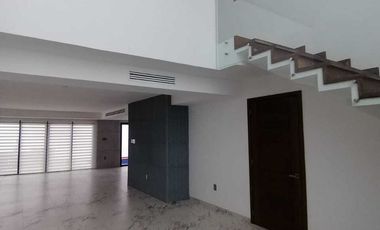 PRECIOSA CASA NUEVA EN RENTA EN FRACC LAS PALMAS CON ALBERCA