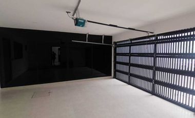 PRECIOSA CASA NUEVA EN RENTA EN FRACC LAS PALMAS CON ALBERCA