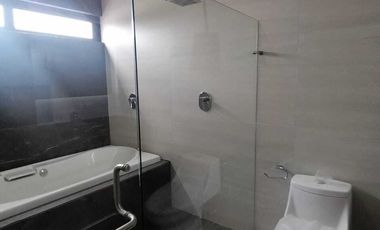 PRECIOSA CASA NUEVA EN RENTA EN FRACC LAS PALMAS CON ALBERCA