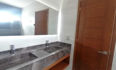 PRECIOSA CASA NUEVA EN RENTA EN FRACC LAS PALMAS CON ALBERCA