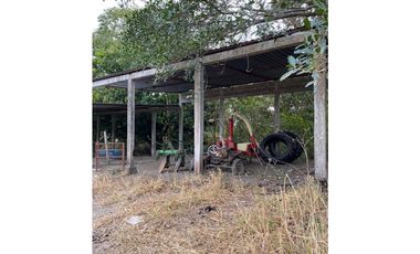HERMOSO RANCHO EN LOS GAVILANES