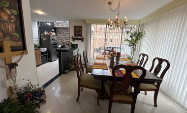 casa en venta en tiquiza. Cod V5935