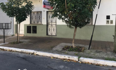 VENTA CON FINANCIACION - PH 3 AMBIENTES CON PATIO AL FRENTE - VILLA MADERO