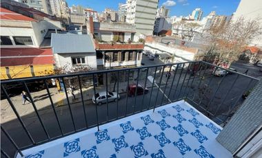 4 AMB CON BALCON A LA CALLE