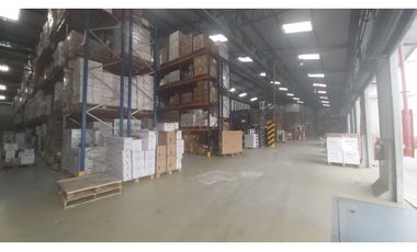 VIA DAULE, INMACONSA SE VENDE O ALQUILA BODEGA DE 5350 M2