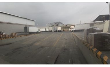 VIA DAULE, INMACONSA SE VENDE O ALQUILA BODEGA DE 5350 M2