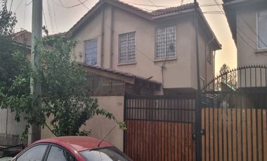 Casa 3Hab+2Bañ+Est, Mtro Lo Cruzat, Quilicura.