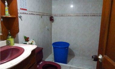 Casa amplia en Santa Marta