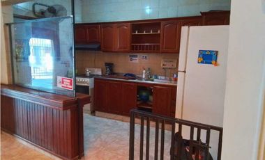 Casa amplia en Santa Marta