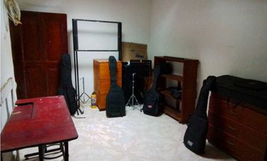 Casa amplia en Santa Marta