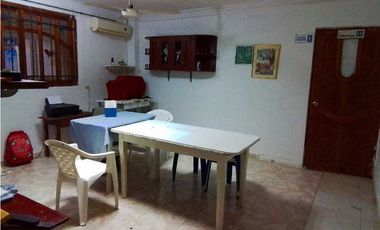 Casa amplia en Santa Marta