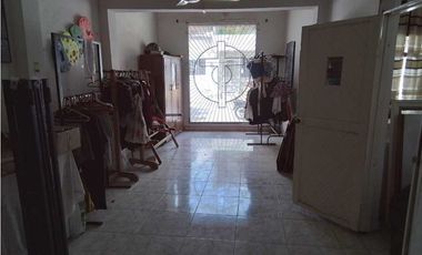 Casa amplia en Santa Marta