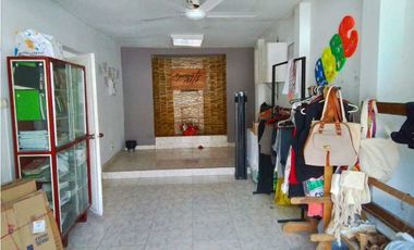 Casa amplia en Santa Marta