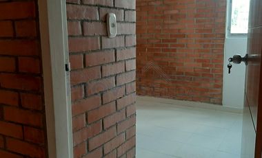 apartamento en arriendo en variante la floresta. Cod A1759