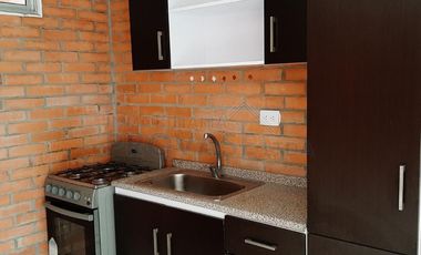 apartamento en arriendo en variante la floresta. Cod A1759
