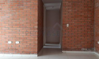 apartamento en arriendo en variante la floresta. Cod A1759
