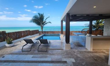 Venta de Casa de Lujo en Playa de Chuburná frente al mar, Yucatán.