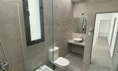 Casa en venta en Lares de Canning