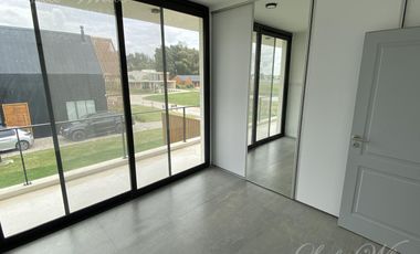 Casa en venta en Lares de Canning