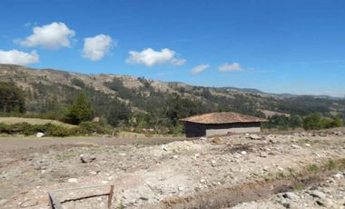 Terreno de venta en Quingeo – código:12646