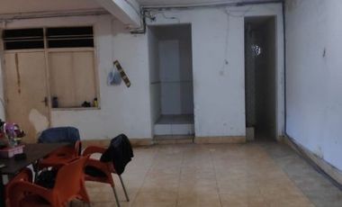 Rumah usaha surabaya pusat eks cafe teuku umar Cocok untuk klinik,DLL