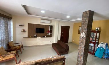 Venta Casa Punta Blanca Piscina seguridad 24/7  (RS)