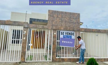 Venta Casa Punta Blanca Piscina seguridad 24/7  (RS)