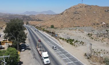 Se vende terreno de 10,000 m2 en La Presa, Tijuana