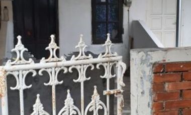 Minimalis Strategis Dkt Stasiun Kranji Jl Lebar 2 mobil Tdk ada garasi