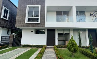 casa en arriendo en villa del rosario. Cod A2215