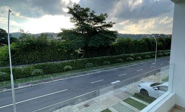 casa en arriendo en villa del rosario. Cod A2215