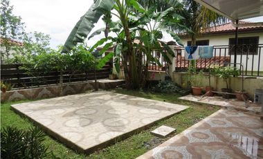 SE VENDE CASA EN ARRAIJAN-GREEN VILLAGE