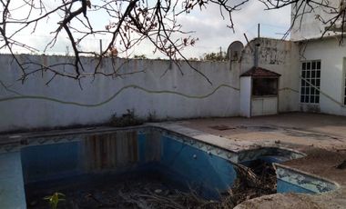 CASA EN VENTA CON ALBERCA COL. PRIMERO DE MAYO VERACRUZ,VER.
