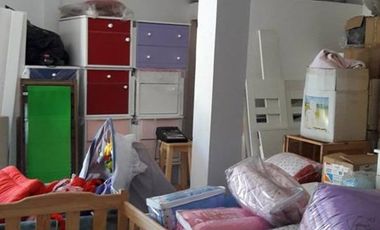 CASA EN VENTA CON LOCALES!!!!