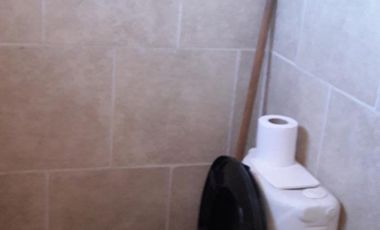 CASA EN VENTA CON LOCALES!!!!