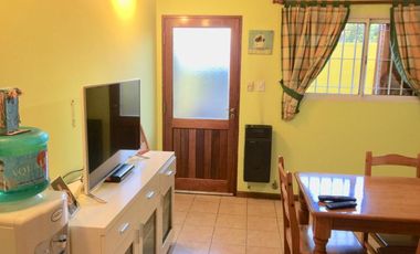 DUPLEX CON MUY BUENA DISTRIBUCIÓN POR TENER 4,30 mts DE ANCHO, CON 3 DORMITORIOS Y PATIO CON PARRILLA.