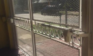 DUPLEX CON MUY BUENA DISTRIBUCIÓN POR TENER 4,30 mts DE ANCHO, CON 3 DORMITORIOS Y PATIO CON PARRILLA.