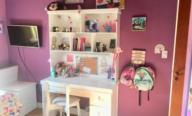 DUPLEX CON MUY BUENA DISTRIBUCIÓN POR TENER 4,30 mts DE ANCHO, CON 3 DORMITORIOS Y PATIO CON PARRILLA.