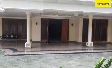 Disewakan Rumah Siap Huni Di Jl. Jaksa Agung Suprapt, Surabaya