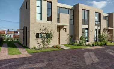 casa en venta en chuntame. Cod V5317